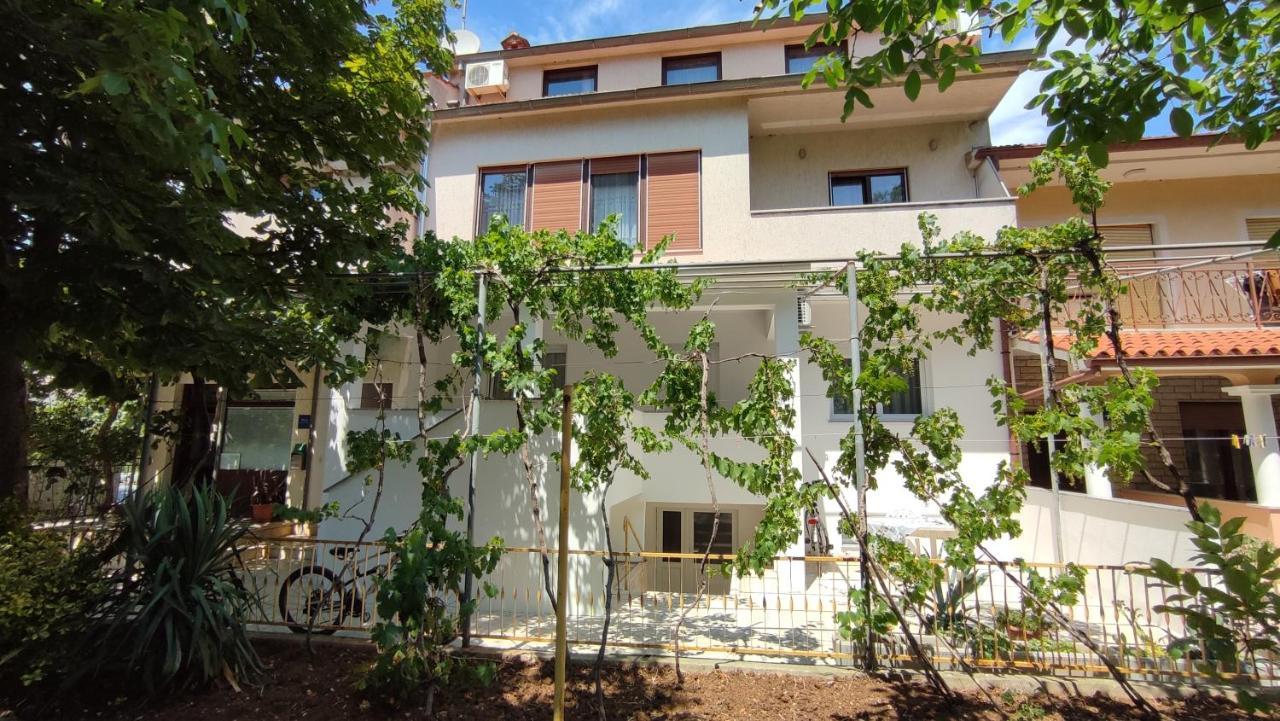 Apartment Blaskovic Pula Exterior foto
