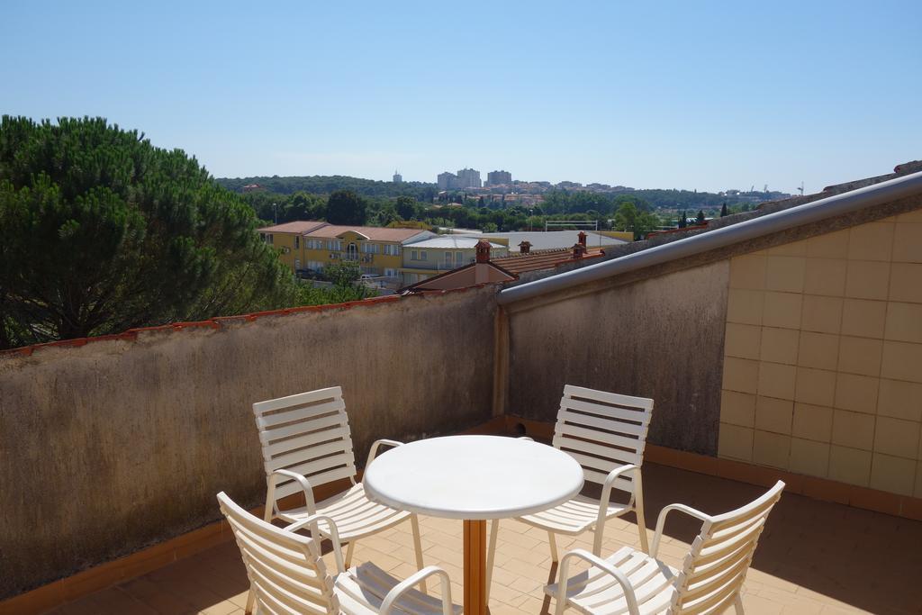 Apartment Blaskovic Pula Exterior foto